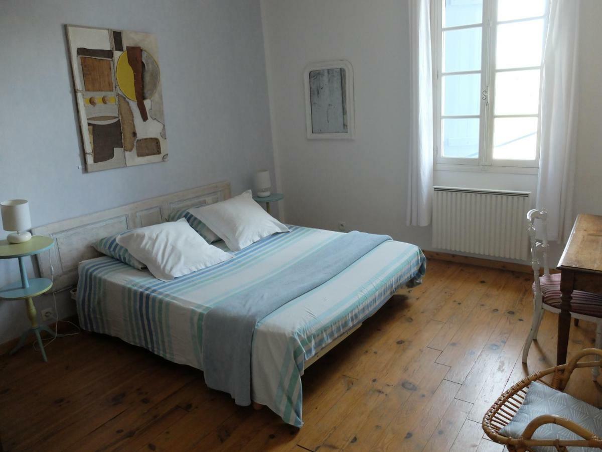 Chambres D'Hotes Dans Maison D'Artiste Galargues Exterior photo