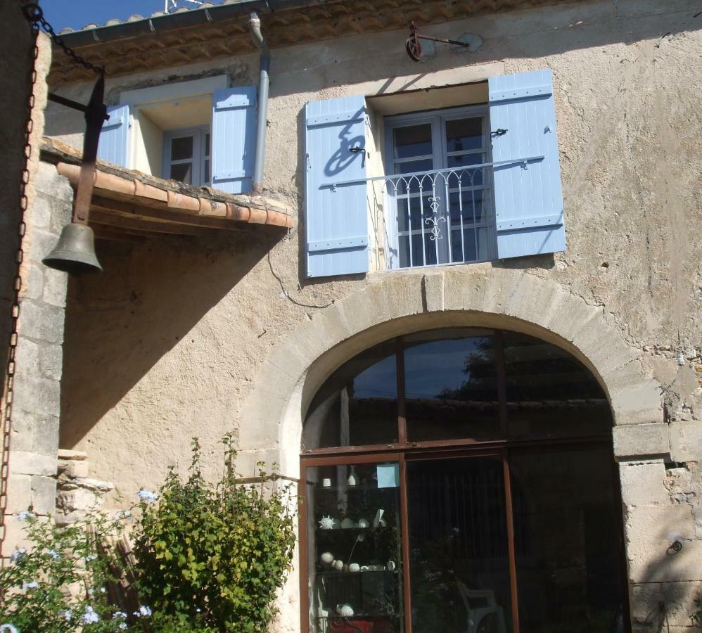Chambres D'Hotes Dans Maison D'Artiste Galargues Exterior photo